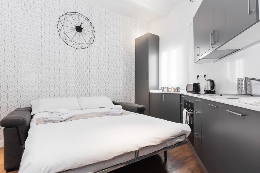 Barcelona Apartments Marina 124 المظهر الخارجي الصورة