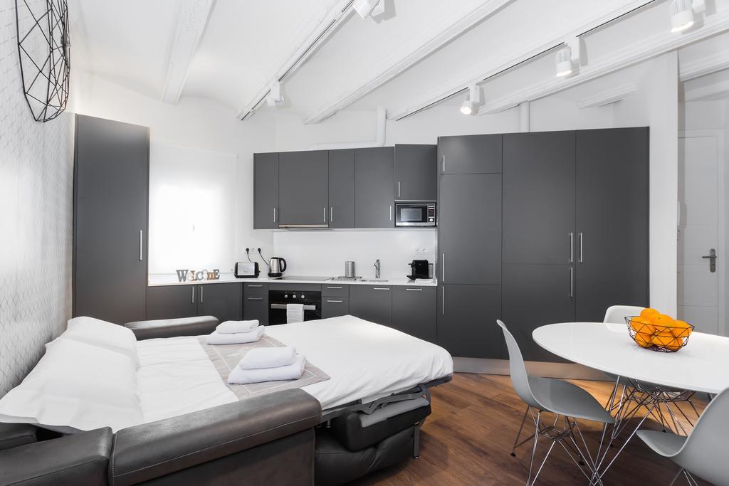 Barcelona Apartments Marina 124 المظهر الخارجي الصورة